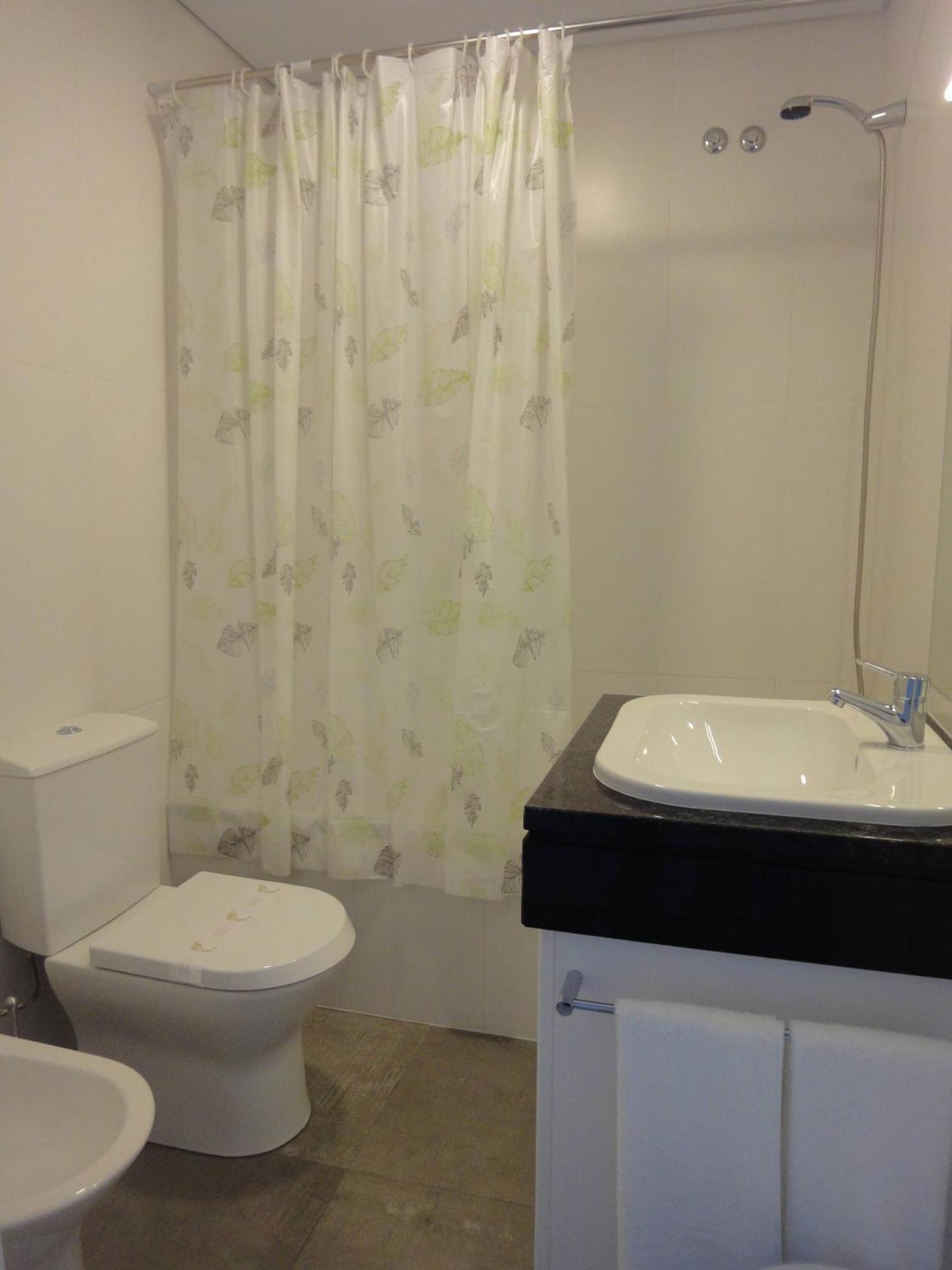 Apartamentos Almeida Garrett 蓬塔德尔加达 外观 照片
