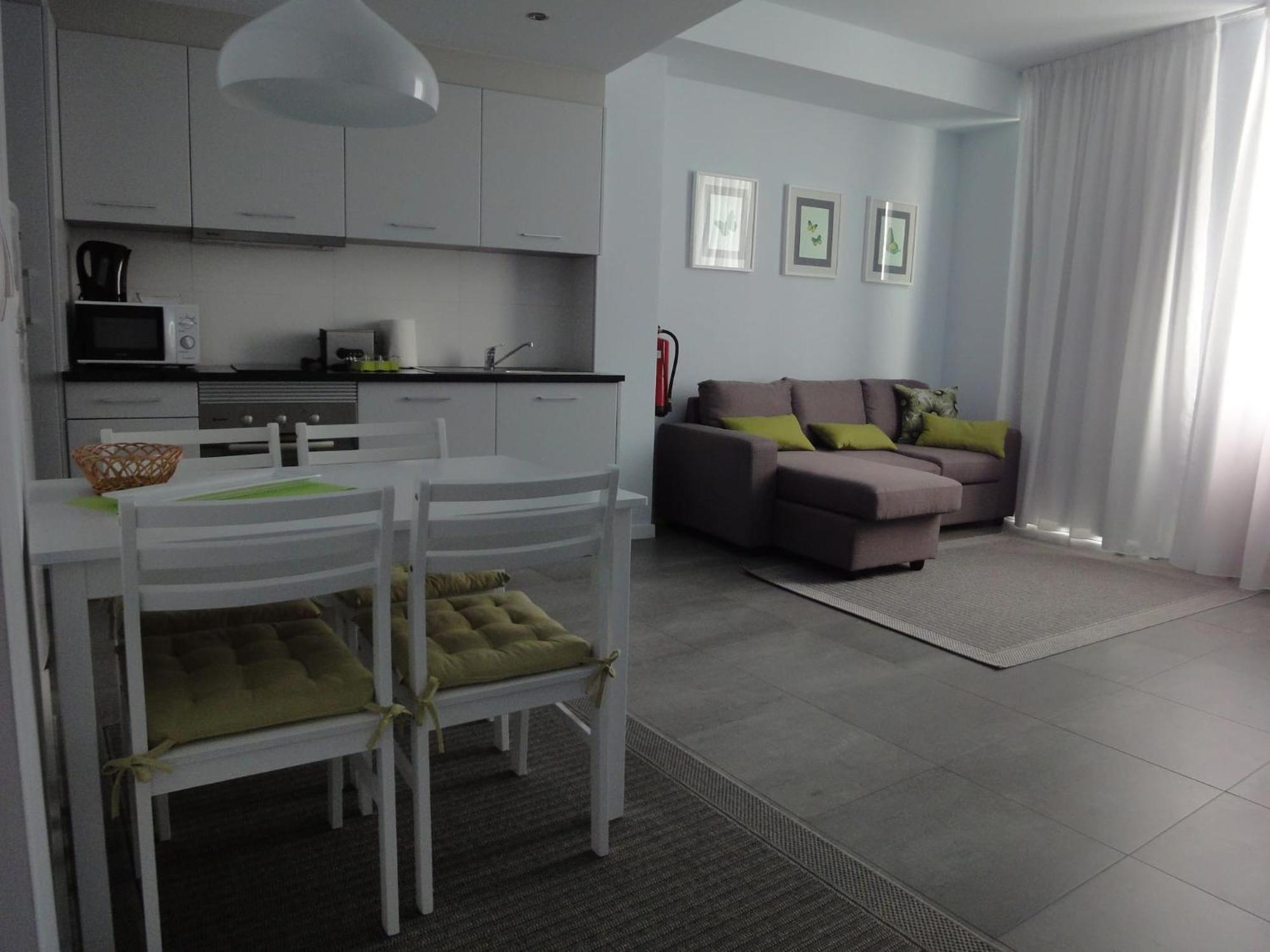 Apartamentos Almeida Garrett 蓬塔德尔加达 外观 照片